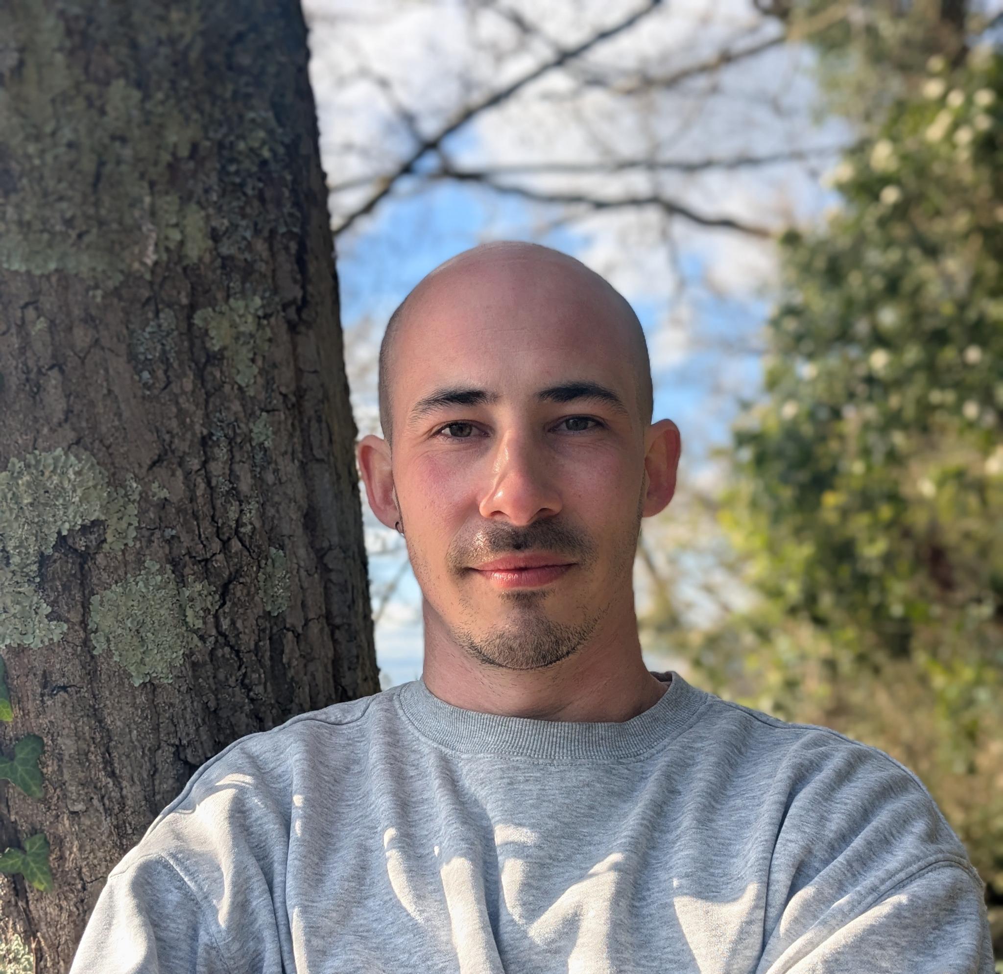 Portrait d'Aurélien Gilbert, Gestalt-Thérapeute à Nantes